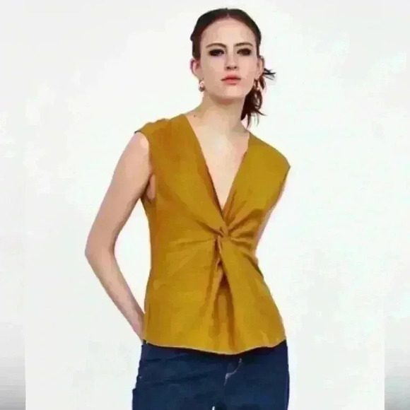 Zara Knotted V Neck Sleeveless Mustard Top Blouse - Picture 1 of 6